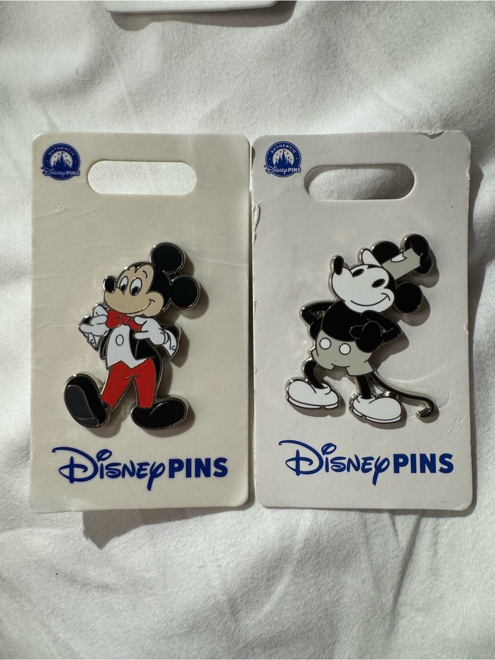 Disney Mickey Mouse Pin Set